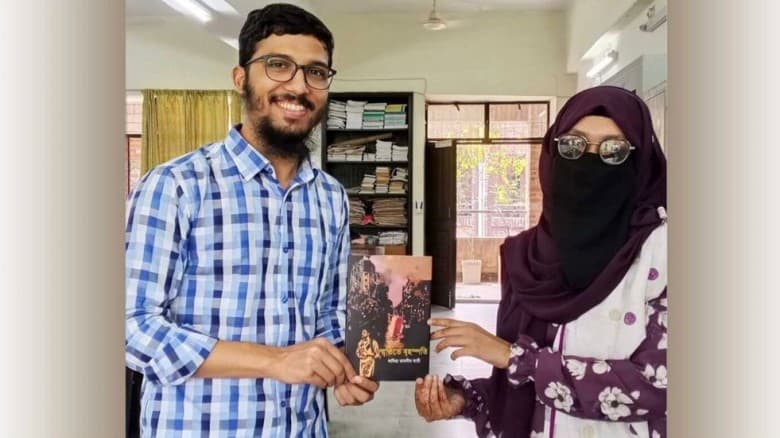 প্রকাশিত হলো জাবি শিক্ষার্থী সামিয়া তাসনীম স্বাতীর প্রথম গল্পগ্রন্থ ‘স্মৃতিতে বৃহস্পতি’