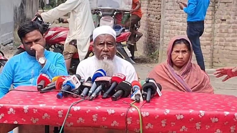 মূলহোতাদের বাঁচিয়ে ছোটদের শাস্তি দেওয়া হয়েছে: আবু সাঈদের পরিবার