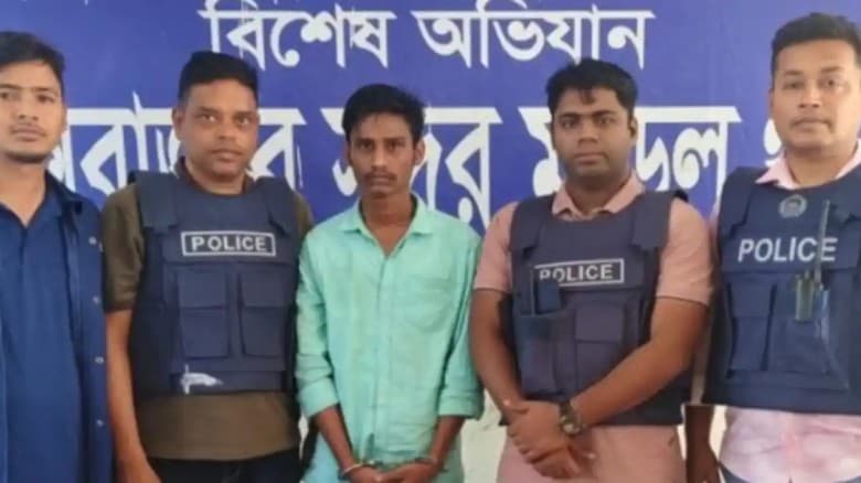 মায়ের পরকীয়া প্রেমিককে  হত্যা, ছেলে গ্রেপ্তার
