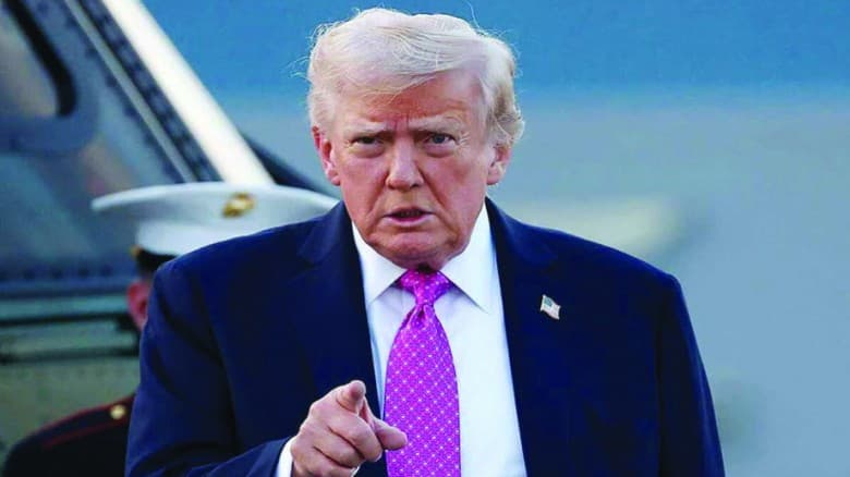 হরমুজ প্রণালিতে জাহাজ চলাচলে নিষেধাজ্ঞা ঘোষণা ট্রাম্পের