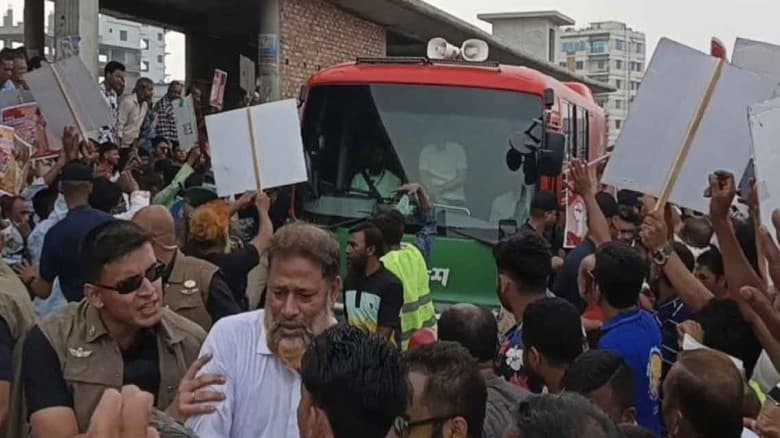 প্রধানমন্ত্রীর গাড়িবহর থামিয়ে বিএনপি নেতার মুক্তি দাবি