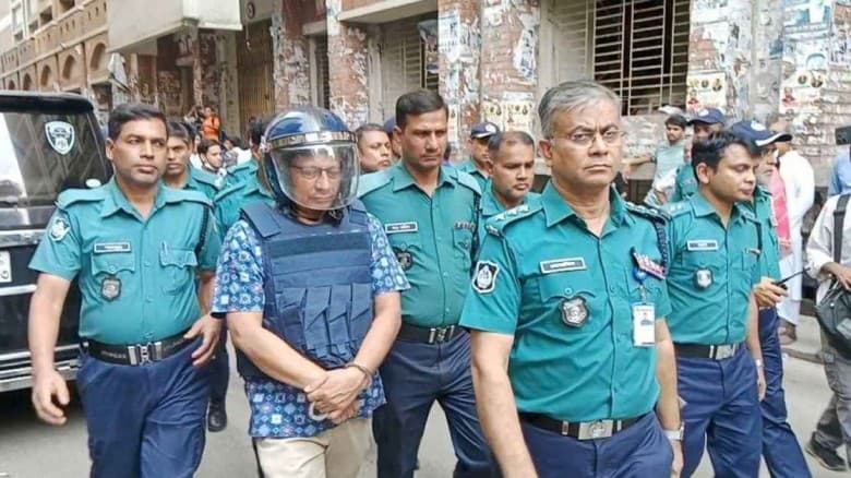 শাপলা চত্বর ঘটনায় সাবেক আইজিপি মামুনকে আসামি করার সিদ্ধান্ত