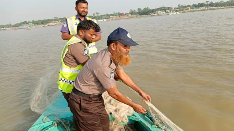 সাতদিনে ৪ কোটি মিটার জালসহ ২৭৯জন গ্রেপ্তার