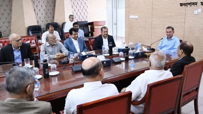 তিন মাসে একবার সম্পাদকদের সঙ্গে বসবেন প্রধানমন্ত্রী: তথ্য প্রতিমন্ত্রী