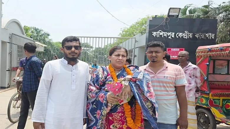বিস্ফোরক আইন মামলায় গ্রেপ্তার যুব মহিলা লীগ নেত্রীর শিশু সন্তান সহ জামিন।