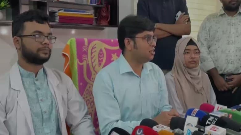 নিরাপত্তার আশ্বাসে রাজশাহী মেডিকেলে কাজে ফিরলেন ইন্টার্ন চিকিৎসকরা