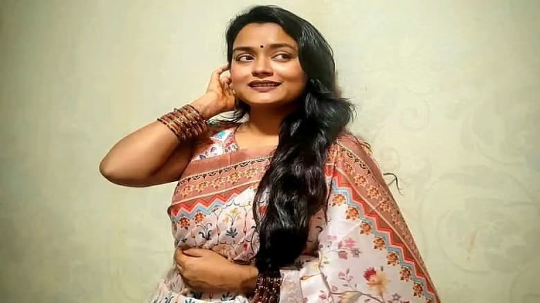 নাট্যকর্মীর ঝুলন্ত মরদেহ উদ্ধার  আটক শিক্ষক