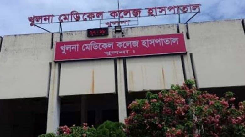 খুলনায় গুলিবিদ্ধ যুবক, পথে অ্যাম্বুলেন্সে আবারও গুলি