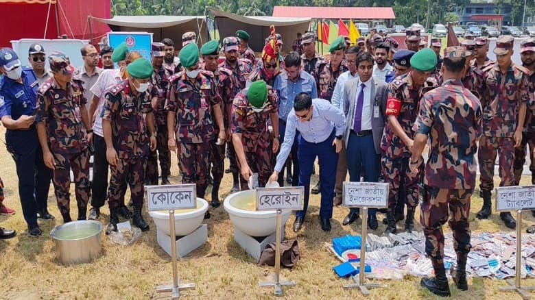 চুয়াডাঙ্গায় ৩ কোটি টাকার মাদকদ্রব্য ধংস করল বিজিবি