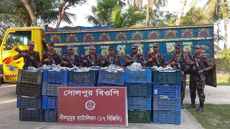 ১৫ দিনে ৩১ লাখ টাকার মাদক উদ্ধার, কড়া নজরদারিতে নীলডুমুর সীমান্ত