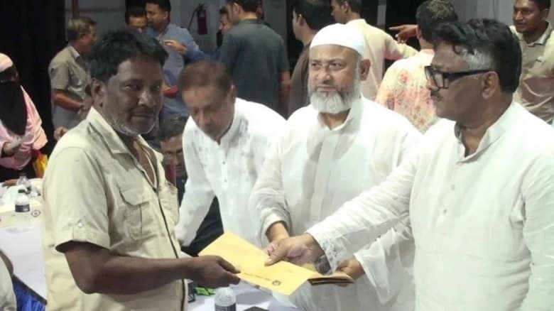 শেখ হাসিনার আচরণ এবং ভাষার কারণেই আওয়ামী লীগ ধ্বংসের মুখে পড়েছে: হুইপ দুলু