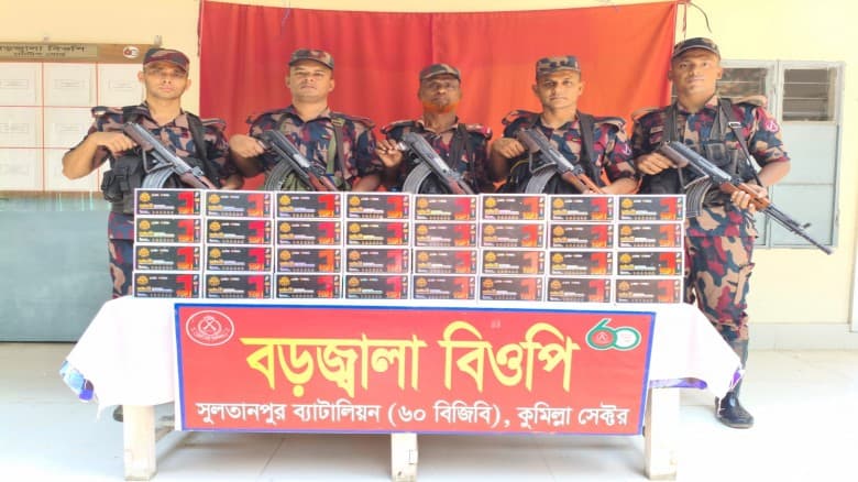 সীমান্তে বিজিবির অভিযানে ৯৪ লাখ টাকার ভারতীয় মোবাইল ফোনের ডিসপ্লে জব্দ