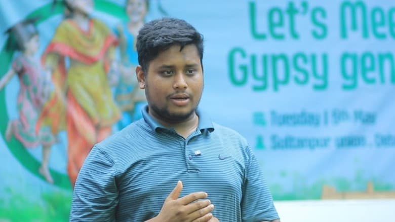 বেদে শিশুদের শিক্ষায় এমপি হাসনাত আব্দুল্লাহর মানবিক উদ্যোগ