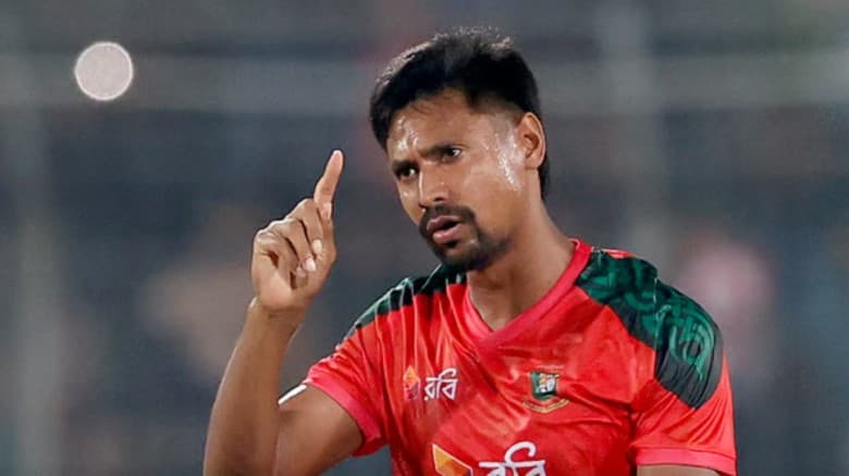চার বছর পর শীর্ষ দশে মোস্তাফিজ