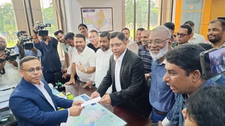‘জনগণ সরকারকে ট্যাক্স দেয়, বিনিময়ে সুবিধা পায় না’