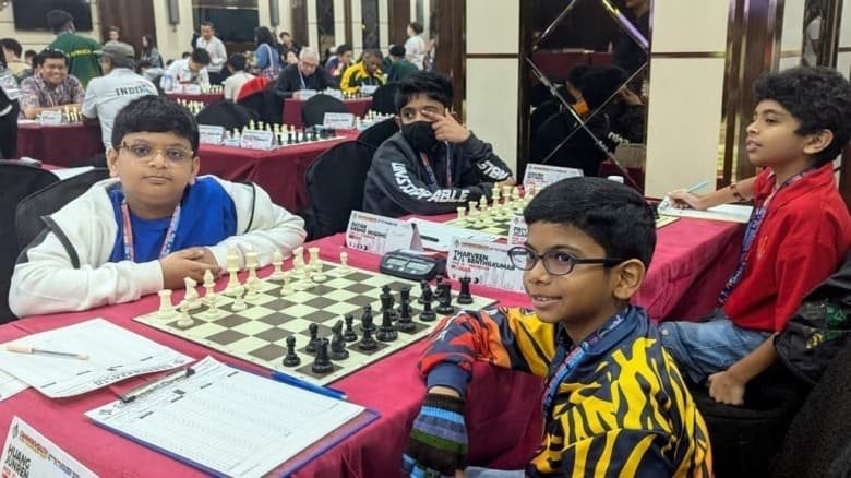 কমনওয়েলথ দাবায় অষ্টম রাউন্ড শেষে রায়ান রশিদ মুগ্ধ তৃতীয় স্থান অর্জন