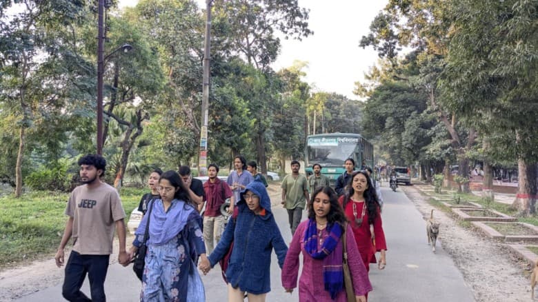 গোপনে বন্দরচুক্তির বিরুদ্ধে ‘নিপীড়নের বিরুদ্ধে জাহাঙ্গীরনগর’-এর প্রতিবাদ সমাবেশ