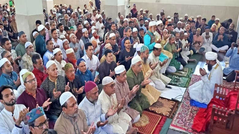 বগুড়ায় খালেদা জিয়ার সুস্থতা কামনায় বিএনপির দোয়া ও মোনাজাত
