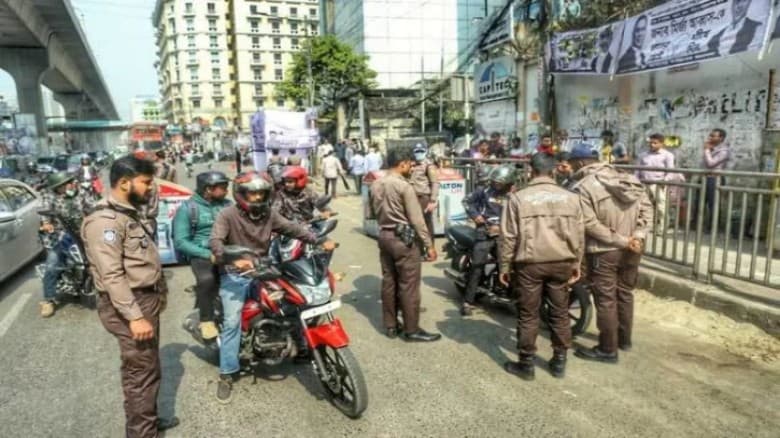 নির্বাচন সামনে রেখে রাজধানীতে জোরদার পুলিশের তল্লাশি