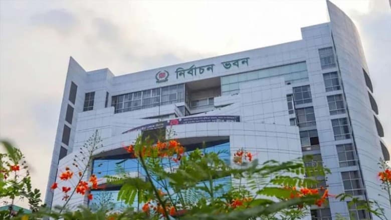 ইসিতে বড় রদবদল, একযোগে বদলি ১১২ কর্মকর্তা