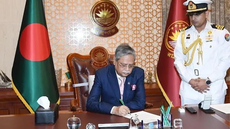 ৫ আগস্ট বঙ্গভবনে যা ঘটেছিল, জানালেন রাষ্ট্রপতি