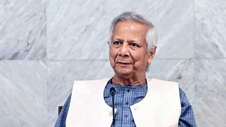 ড. ইউনূসসহ সব উপদেষ্টার দেশত্যাগে নিষেধাজ্ঞা চেয়ে আইনি নোটিশ