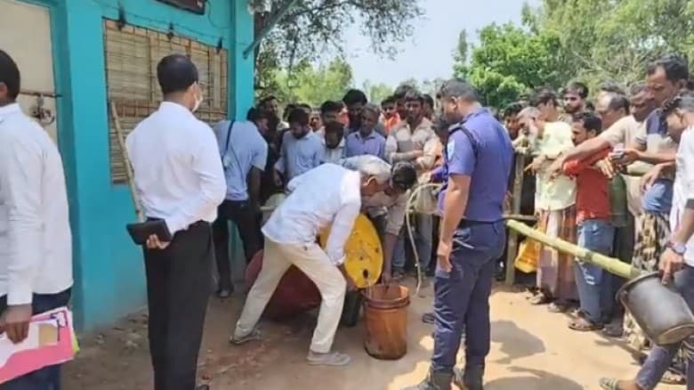 লাহিড়ী বাজারে ড্রামে পেট্রোল মজুদ, ভ্রাম্যমাণ আদালতে ৫ দিনের জেল