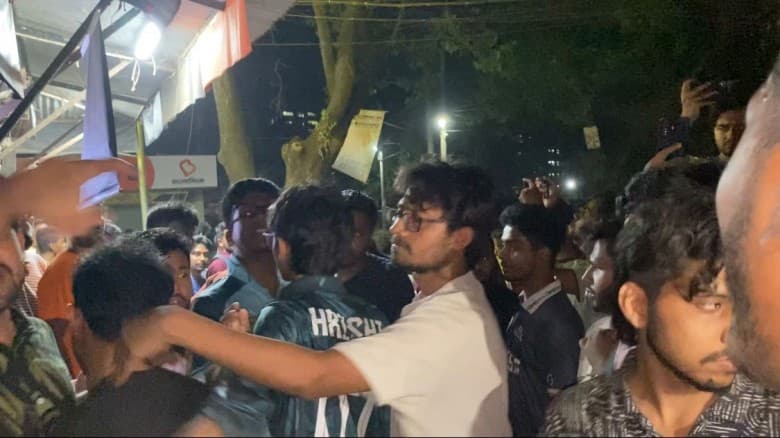 জাবিতে দোকানকর্মীর গায়ে হালিম ছুড়লেন জাকসু নেতা