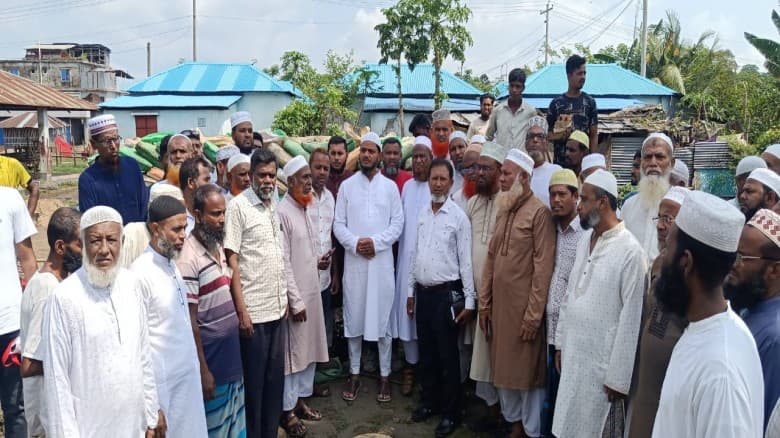 কালিশুরি বাজারে পিওর ওয়াটার স্কিম চালু করলেন এমপি মাসুদ