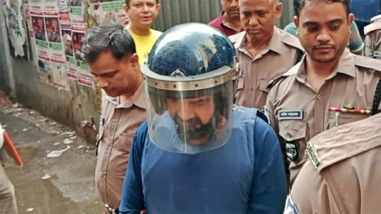 জবি শিক্ষার্থী হত্যাচেষ্টা মামলায় তিন দিনের রিমান্ডে আফজাল নাছের