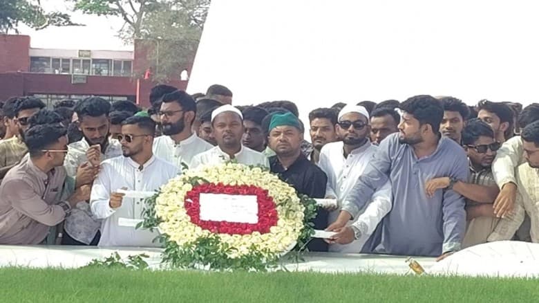 জিয়া-খালেদার কবরে ভোলা ছাত্রদলের নবনির্বাচিত কমিটির শ্রদ্ধা